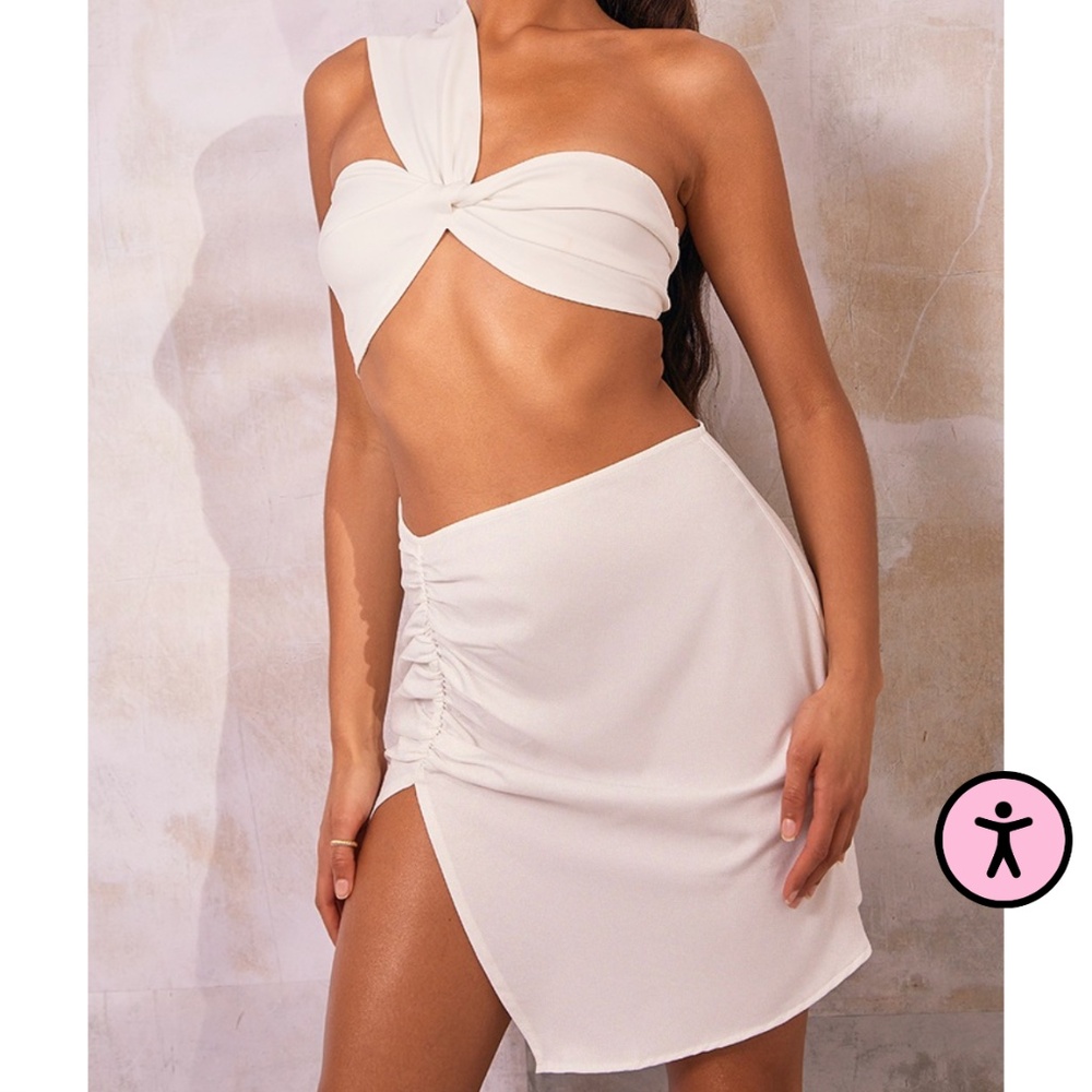 NWT Pretty Little Thing White Woven Set Size Small